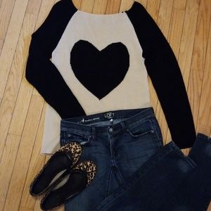 CLOSET BLOWOUT!   Baseball style heart lightweight top/sweater